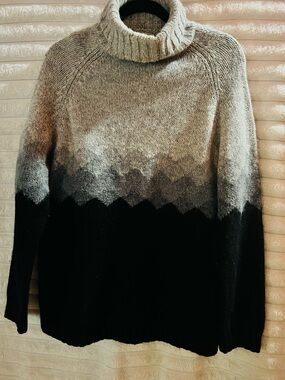 Ombre Cowl-Neck Sweater in Gray & Black size L Paris Sport Club
